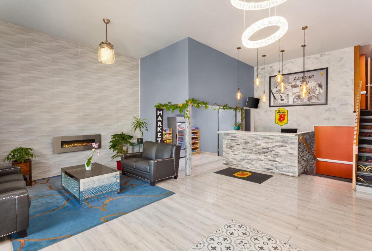 Super 8 By Wyndham Lenexa Overland Park Area/Mall Area Ngoại thất bức ảnh