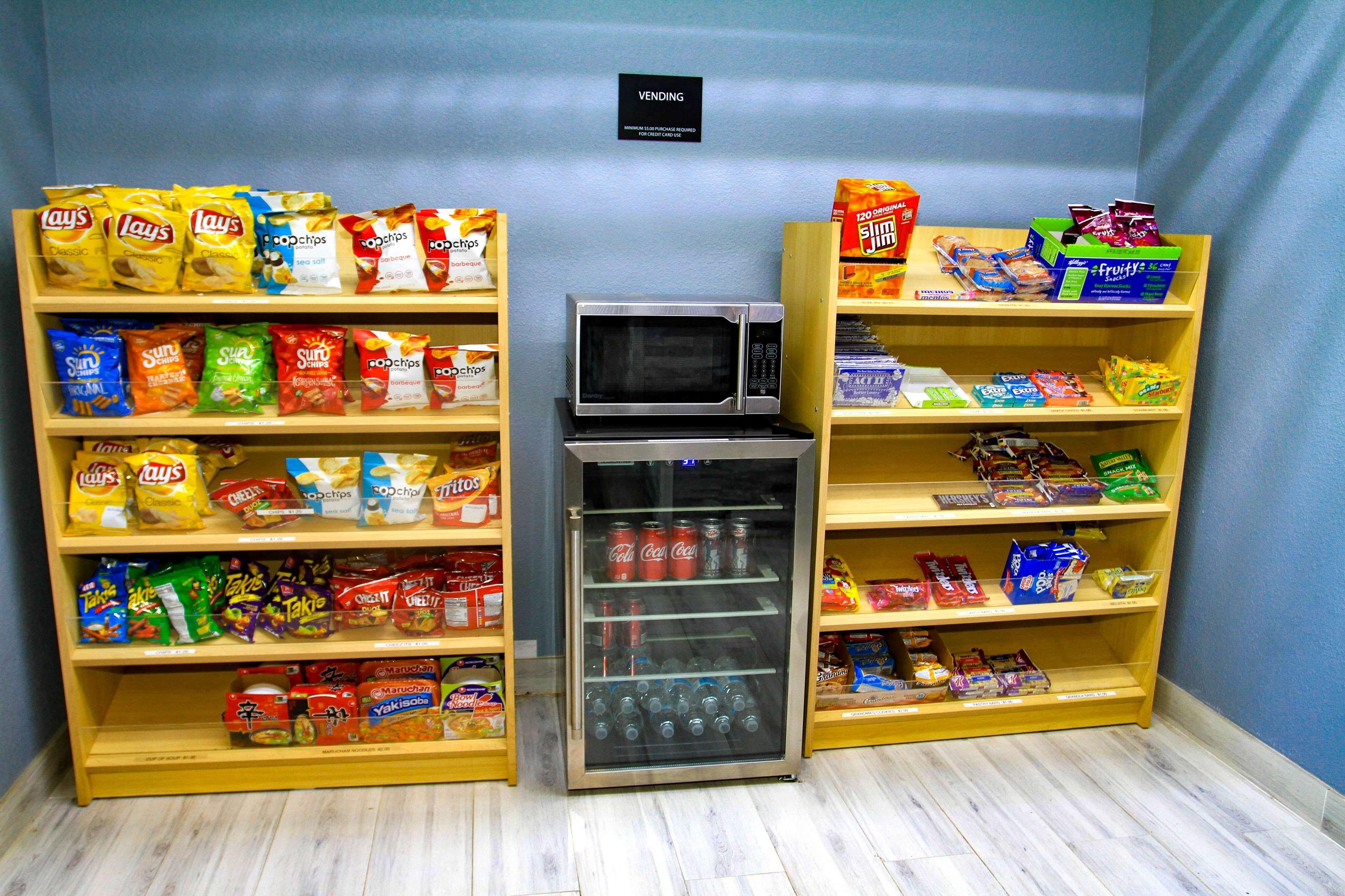 Super 8 By Wyndham Lenexa Overland Park Area/Mall Area Ngoại thất bức ảnh