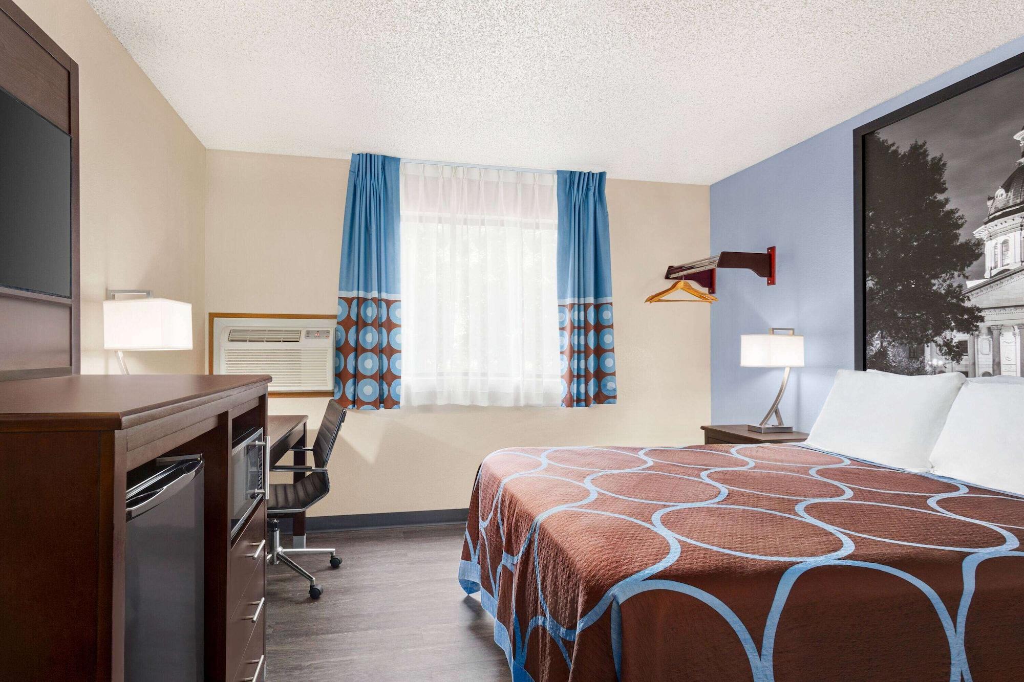 Super 8 By Wyndham Lenexa Overland Park Area/Mall Area Ngoại thất bức ảnh